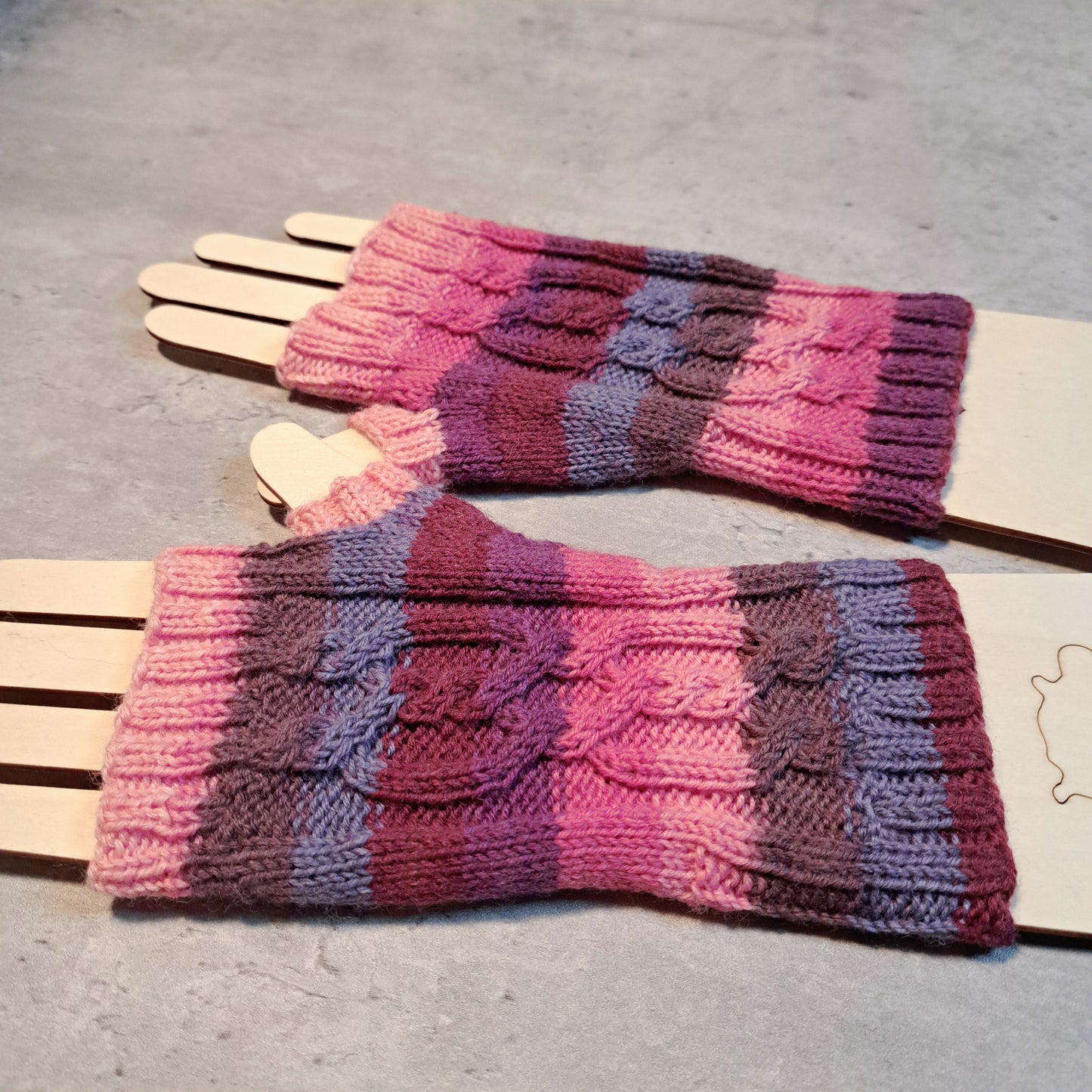 Handknit Fingerless Gloves/Hand Warmers, size small (24-07)