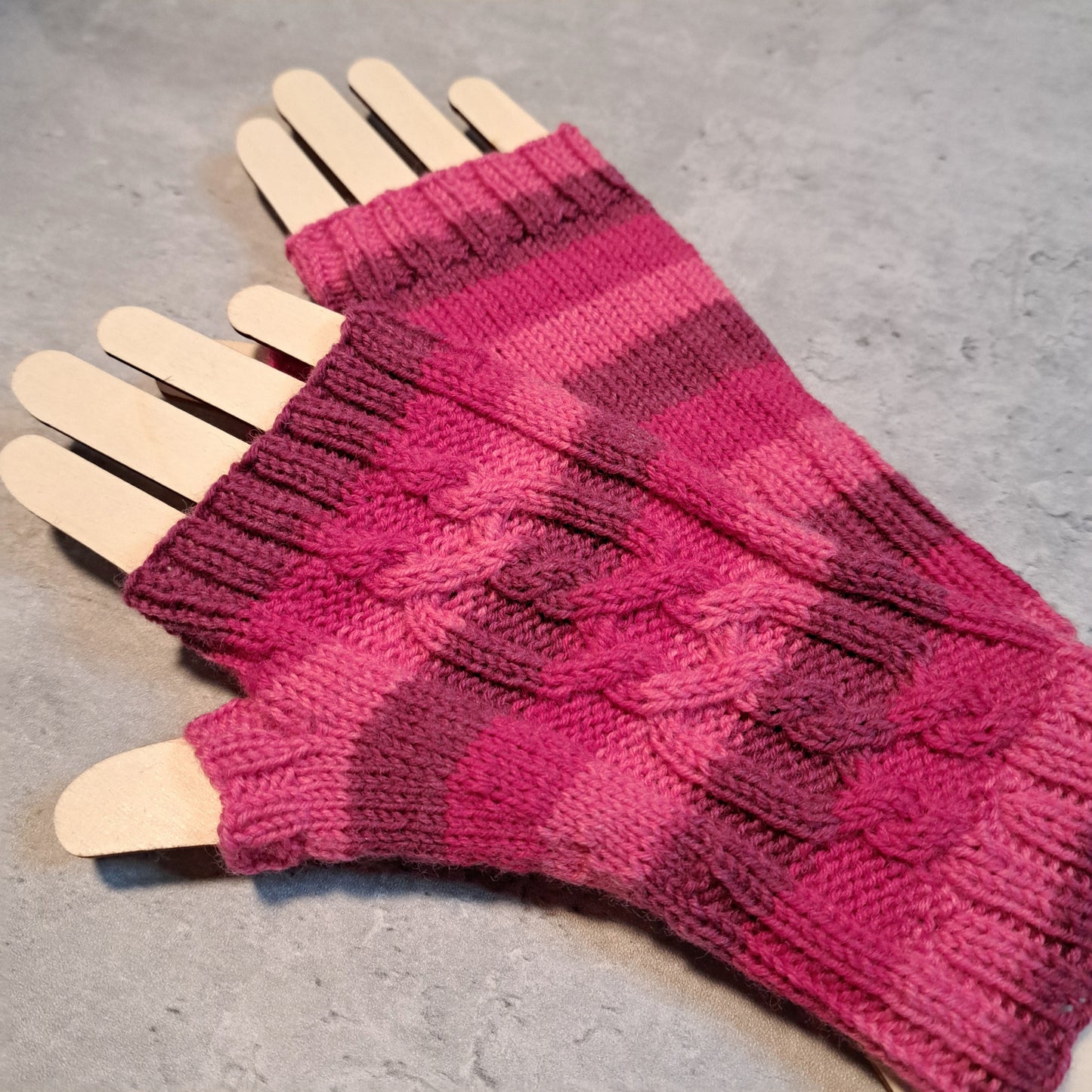 Handknit Fingerless Gloves/Hand Warmers, size small (24-09)