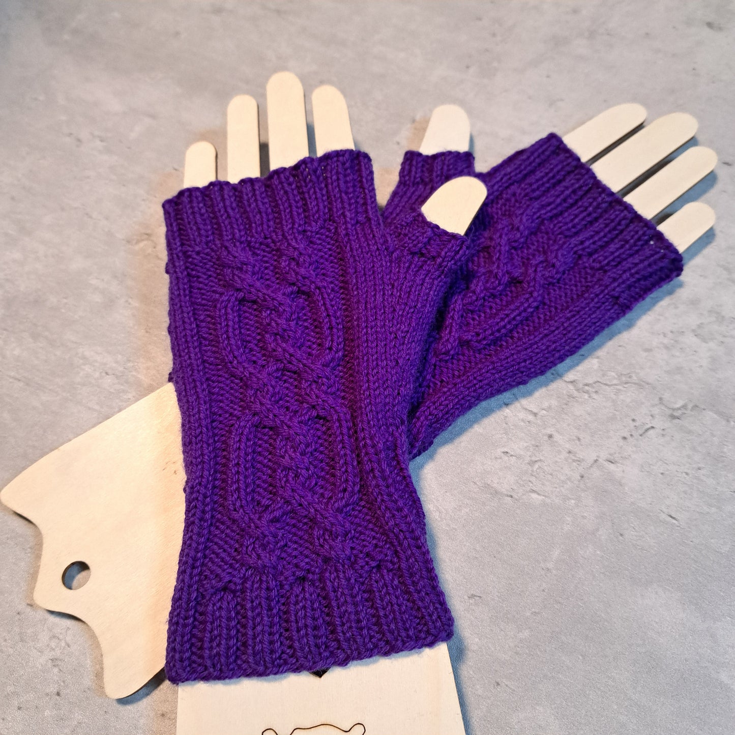 Handknit Fingerless Gloves/Hand Warmers, size small (24-08)