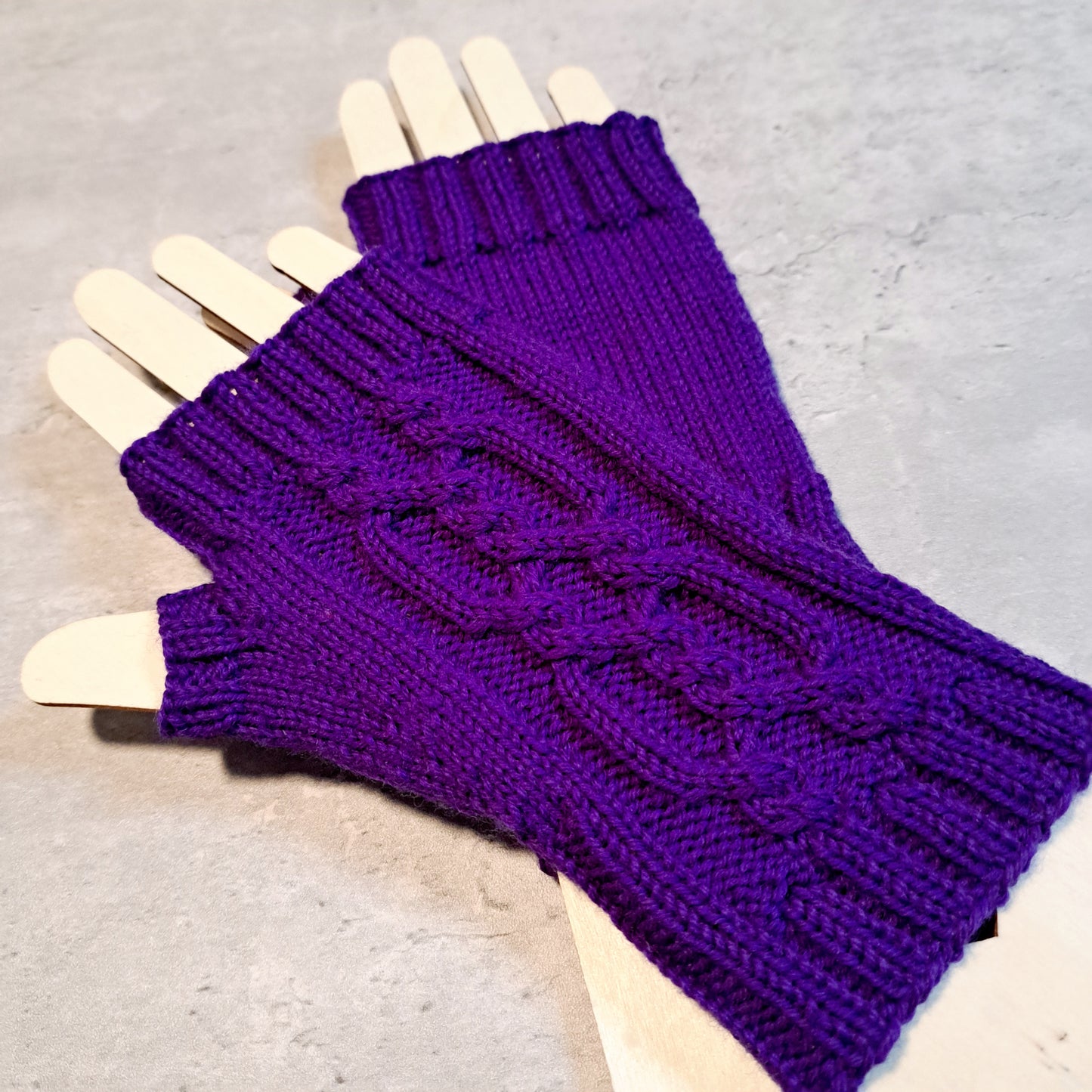 Handknit Fingerless Gloves/Hand Warmers, size small (24-08)