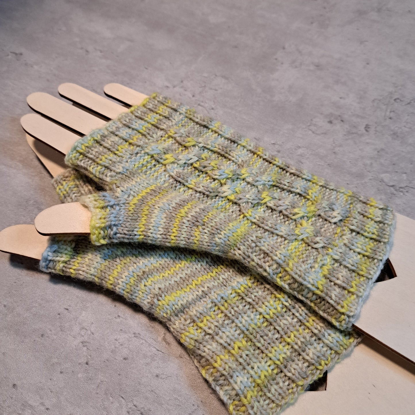 Handknit Fingerless Gloves/Hand Warmers, size small (24-10)