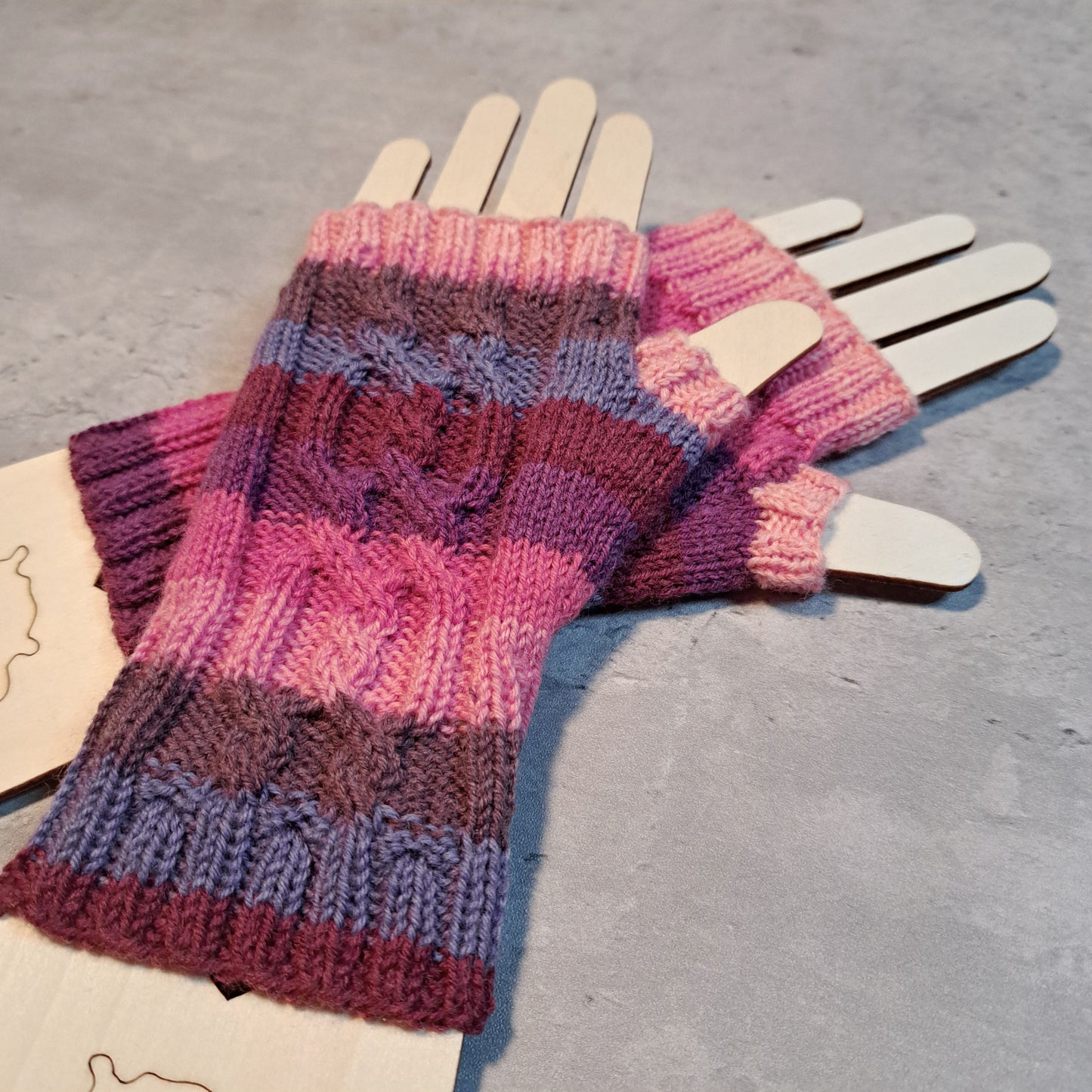 Handknit Fingerless Gloves/Hand Warmers, size small (24-07)