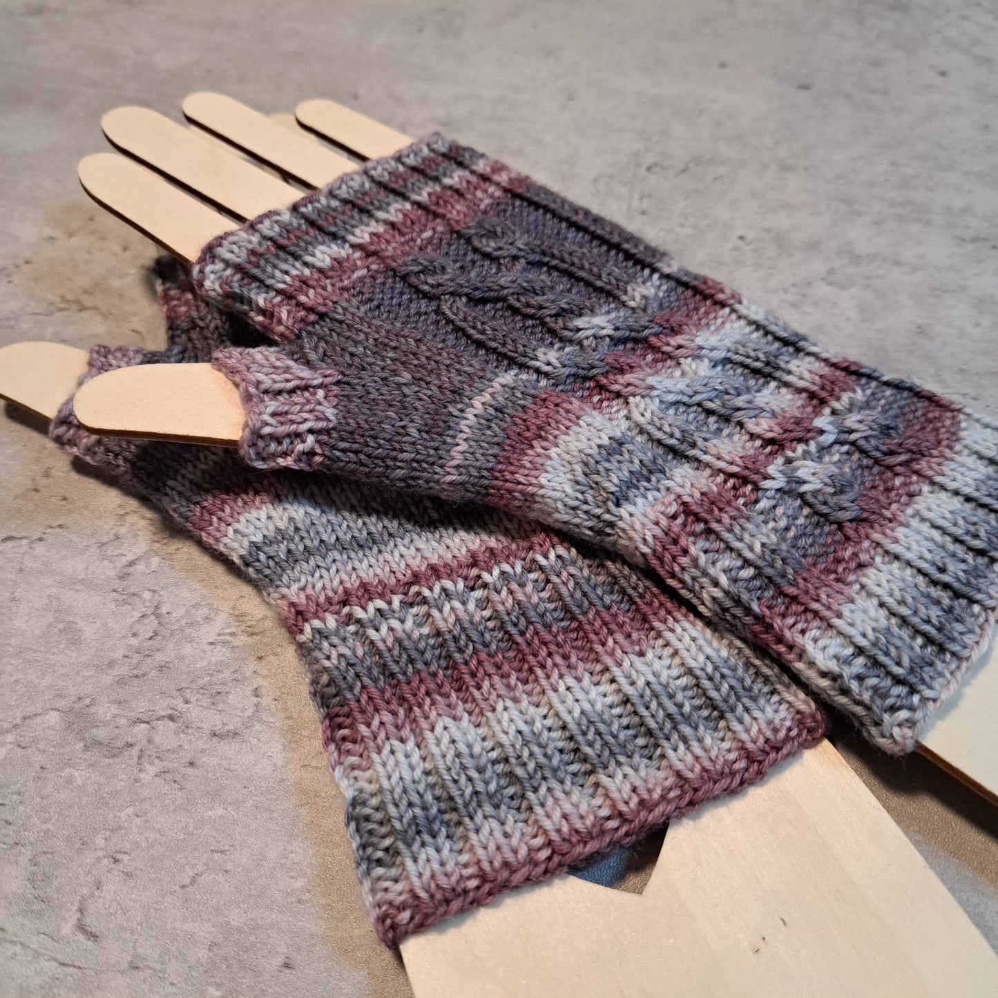 Handknit Fingerless Gloves/Hand Warmers, size small (22-06)