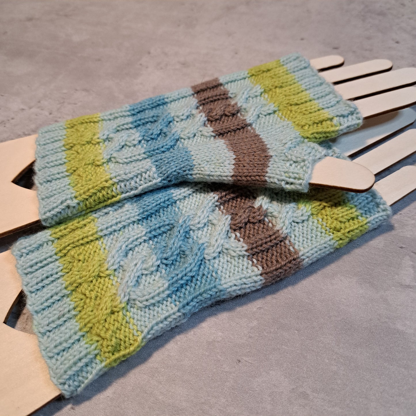 Handknit Fingerless Gloves/Hand Warmers, size small (22-03)