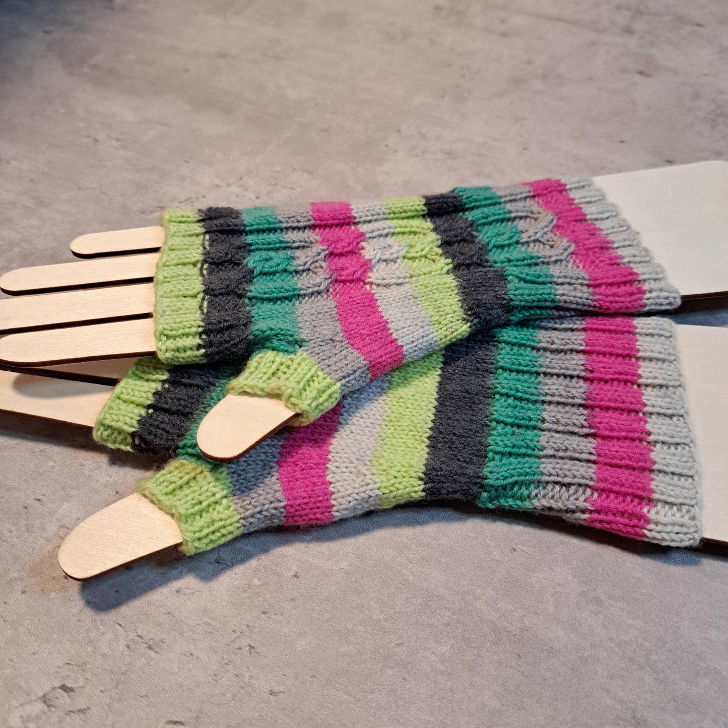 Handknit Fingerless Gloves/Hand Warmers, size medium (23-13)