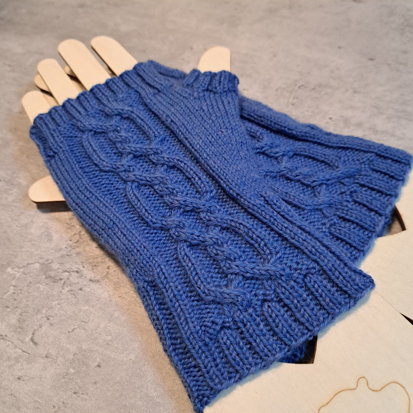 Handknit Fingerless Gloves/Hand Warmers, size medium (23-11)