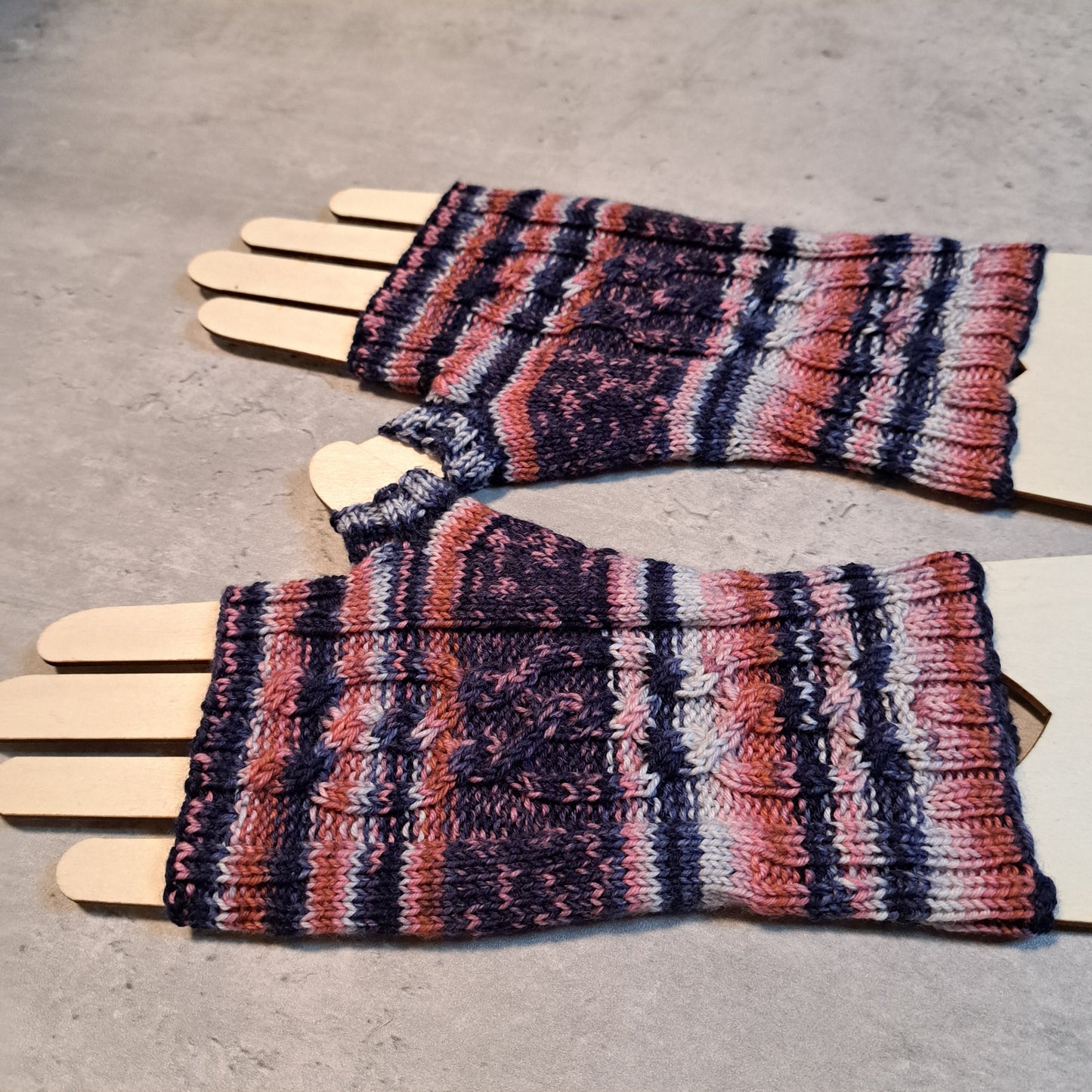 Handknit Fingerless Gloves/Hand Warmers, size medium (23-06)