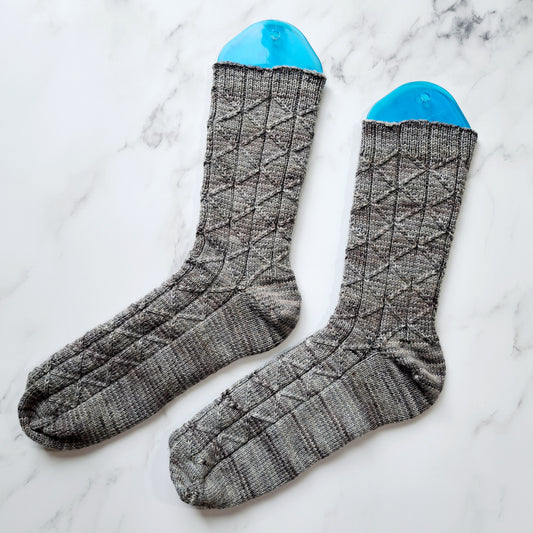 Handknit socks, Men's Lg (US shoe sizes 12-14)