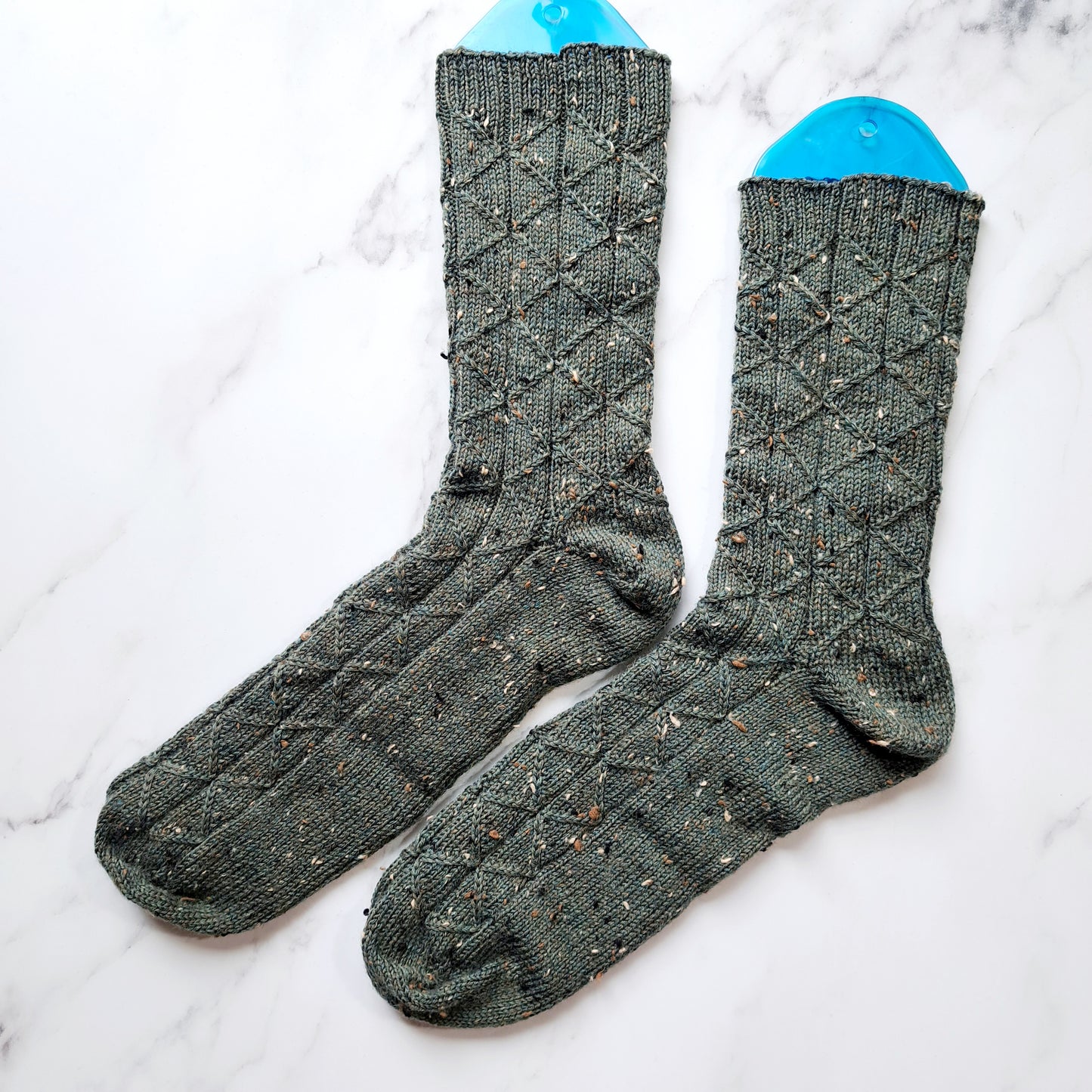 Handknit socks, Men's Lg (US shoe sizes 12-14)