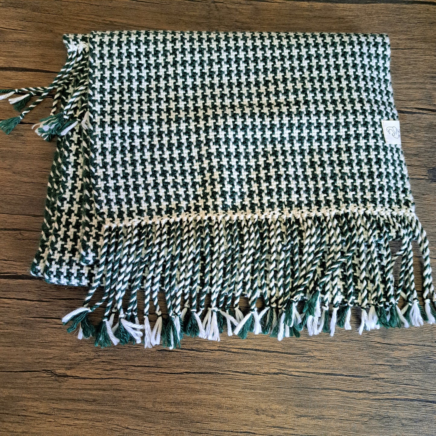 Handwoven Ivy Green and Cream Houndstooth Blanket Scarf