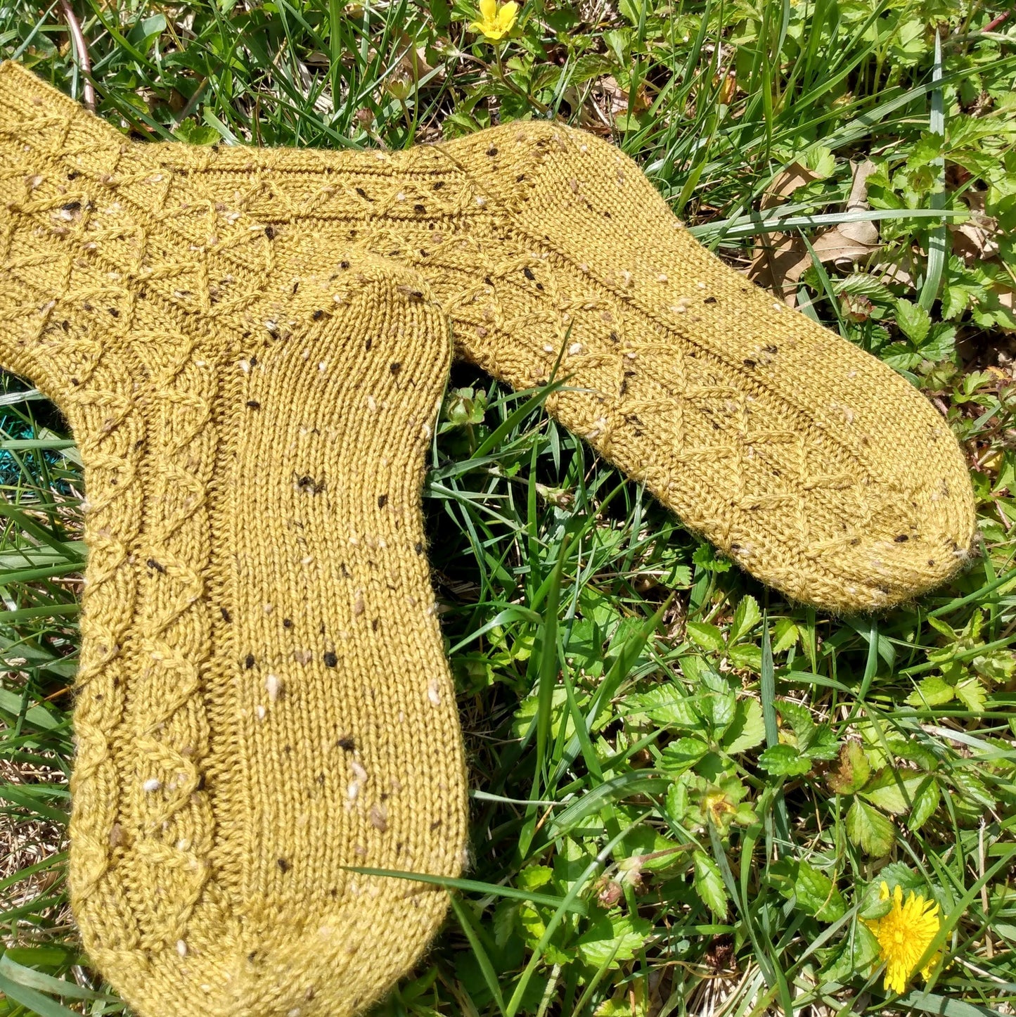 PDF Knitting Pattern: Half-Diamond Rib Socks (adult sizes)